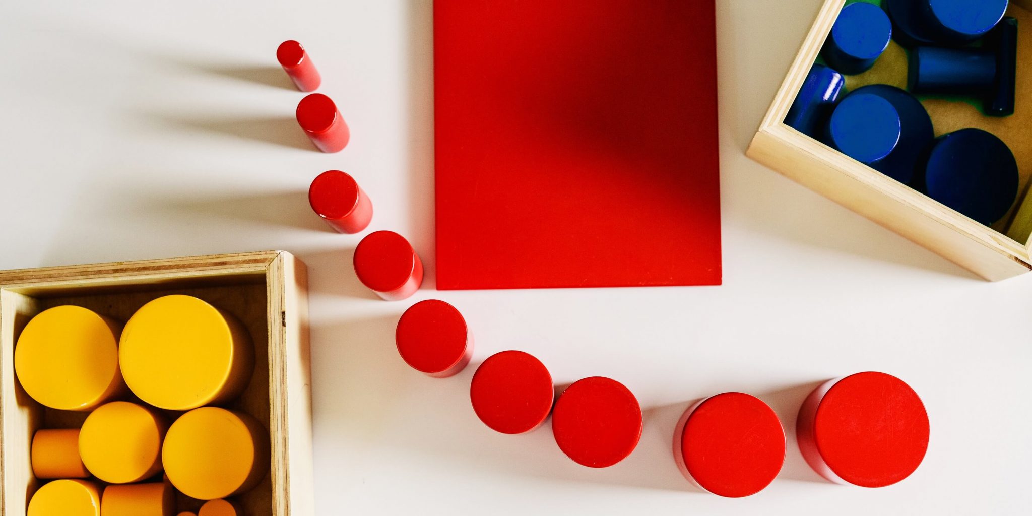 prezentarea materialelor montessori in gradinita joy montessori (1)