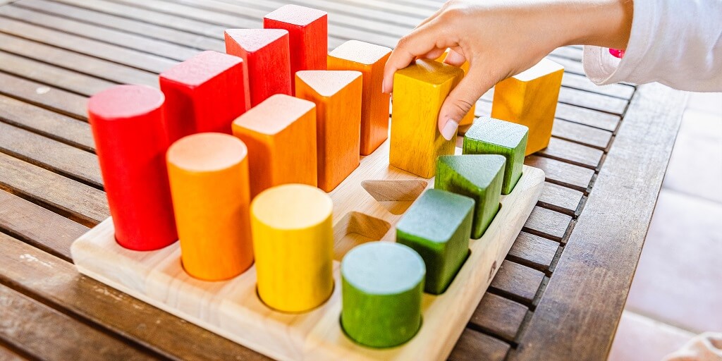 Materialul-Senzorial-alfabetul-copilului-gradinita-joy-montessori (1)